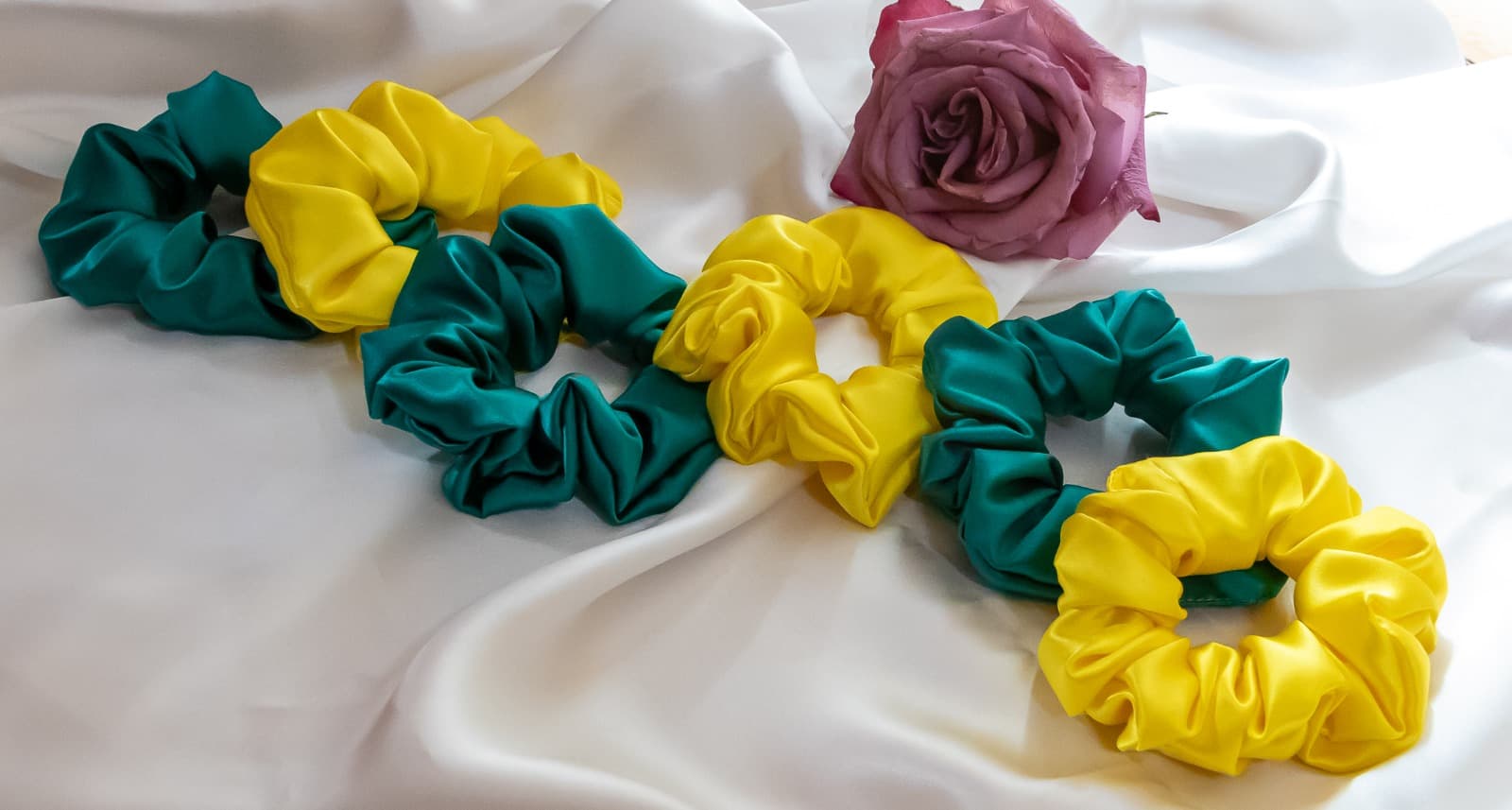 M – Medium Silk Scrunchies